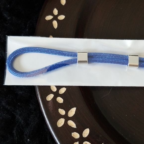 Unisex NWOT Anchor Bracelet - Picture 4 of 5